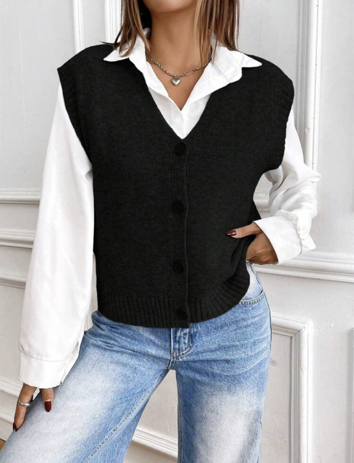 Ladies Knit Vest with V-Neck and Stylish Buttons Mune