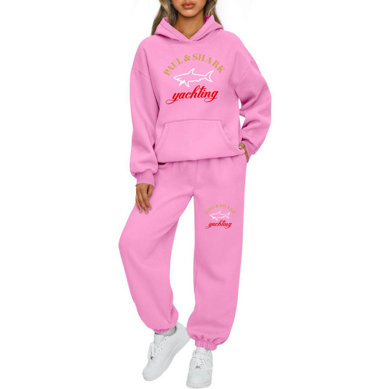 Women's oversized hoodie and jogger set with hood, kangaroo pocket, and ribbed cuffs Mune Fashion