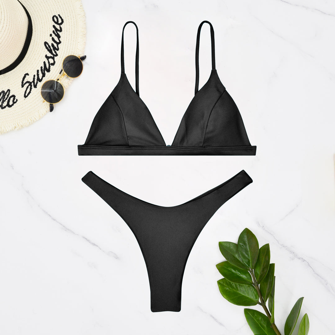 Women's triangle bikini with adjustable straps and minimalist design Mune Fashion