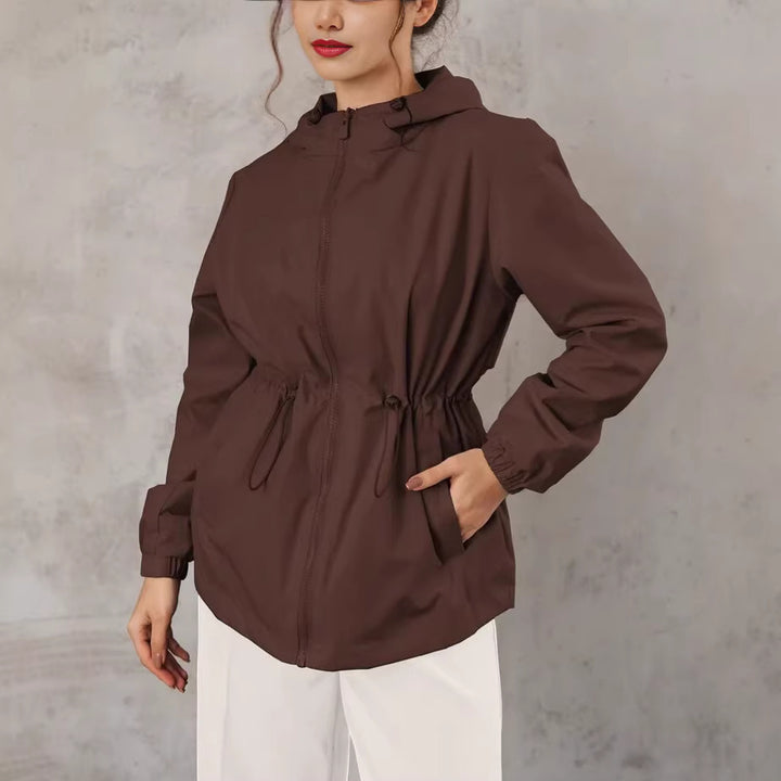 Women's sporty outdoor jacket