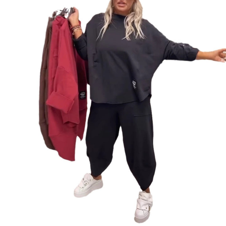 Women's Nano Lounge Set made of oversized cape sweatshirt and tapered jog pant Mune Fashion