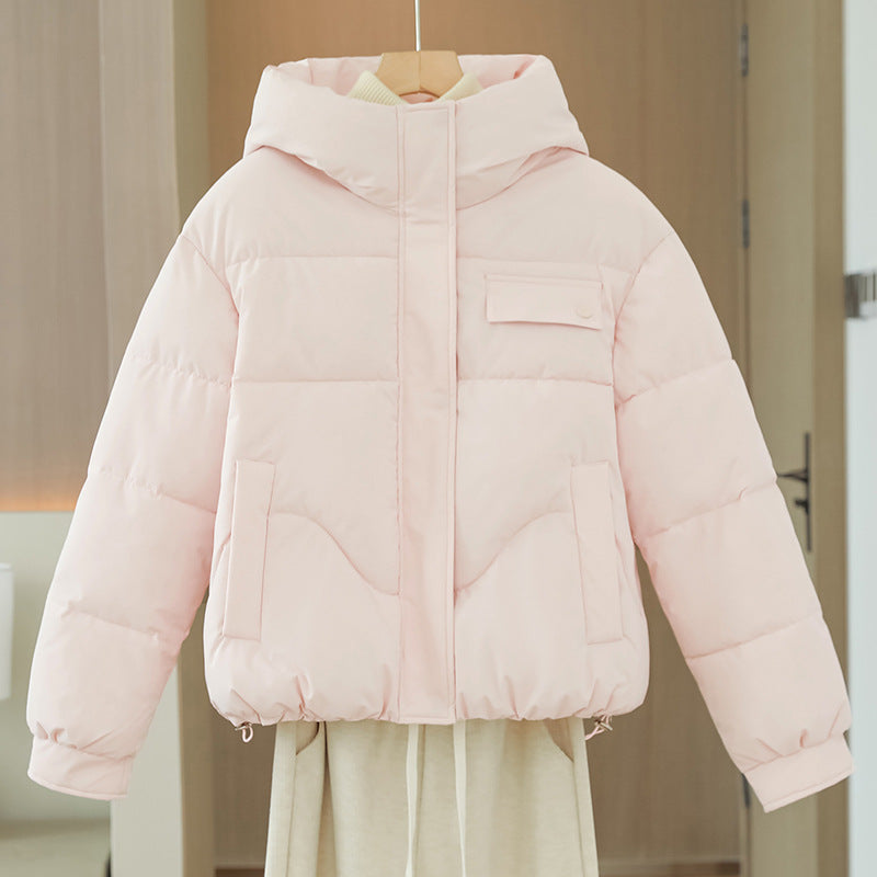 Women's short padded hooded jacket with concealed front placket, chest patch pocket and adjustable drawstring hem Mune Fashion