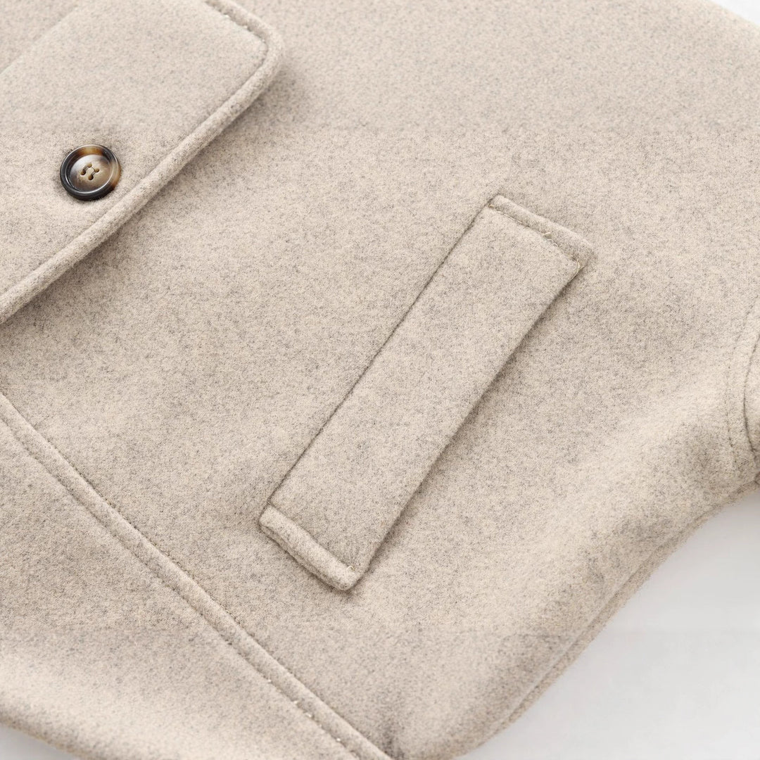 Ladies short-cut wool blend boxy jacket with dropped shoulders and flap pockets Mune Fashion