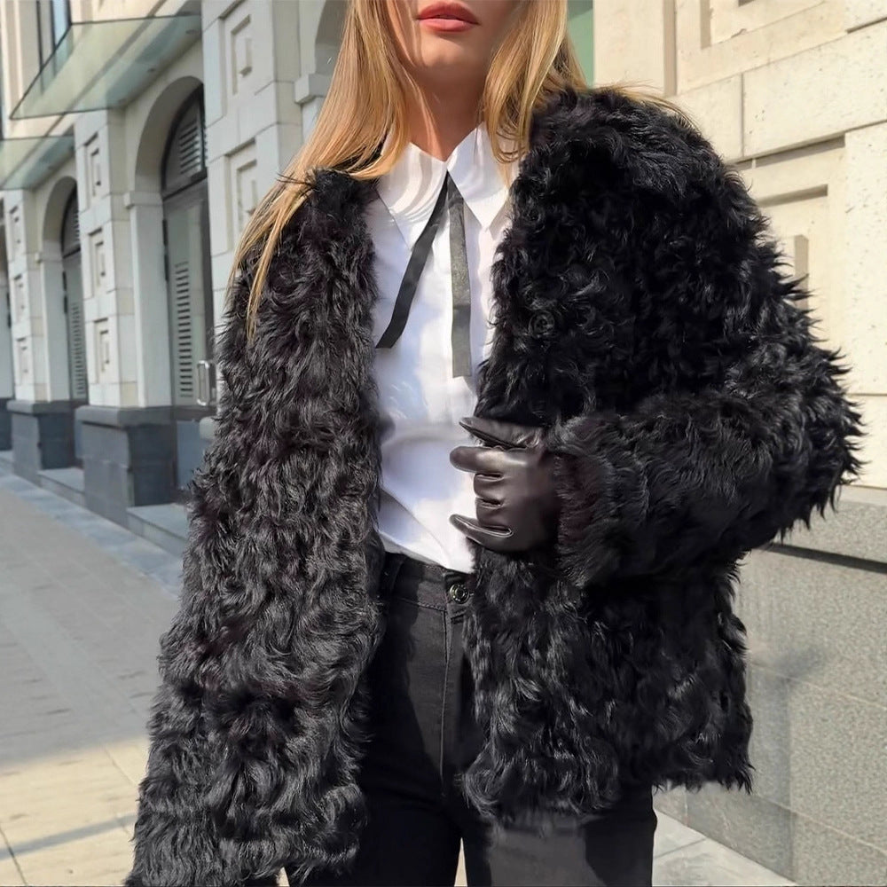 Women's Boxy Short Coat made of crinkled Faux Fur with structured wave pattern and open front Mune Fashion