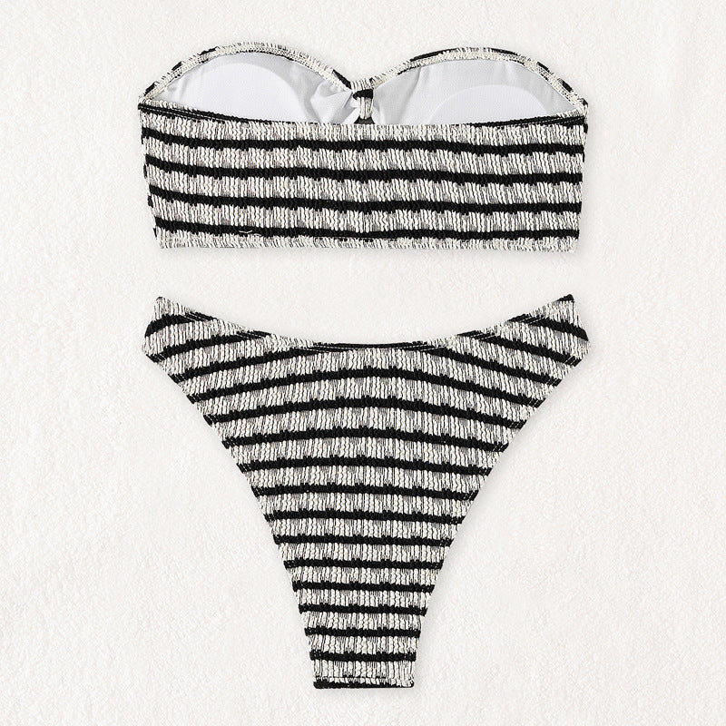 Ladies Bandeau Bikini with trendy neckline Mune Fashion
