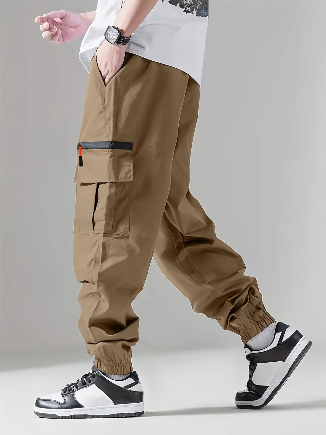 Men's cargo jogging pants in utility style with sealed zipper pocket & elastic leg cuffs Mune Fashion