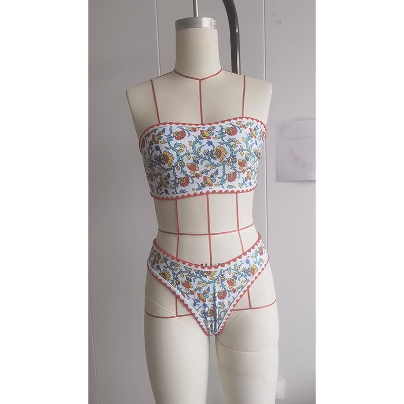 Women's two-piece bikini with floral embroidery and contrasting hem Mune Fashion