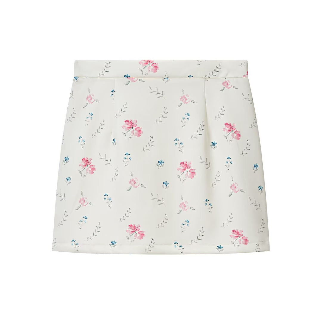 Women short blazer with floral all-over print, tailored silhouette and decorative shoulder details Mune Fashion