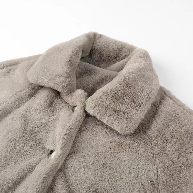 Women's Short Cut Teddy Fleece Jacket with Shirt Collar, Concealed Button Placket and Side Pockets Mune Fashion