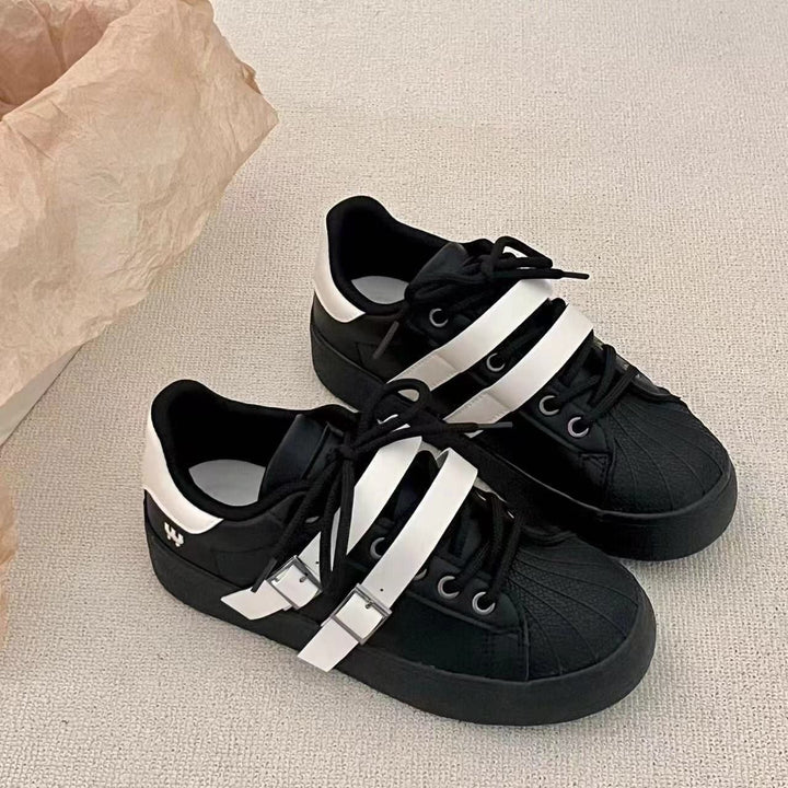 Women Sporty Sneakers with Innovative Lacing System Mune Fashion