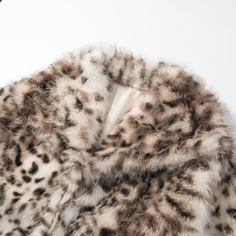 Women Short Cut Cozy Faux Fur Coat with Leopard Print and Stand-Up Collar Mune Fashion