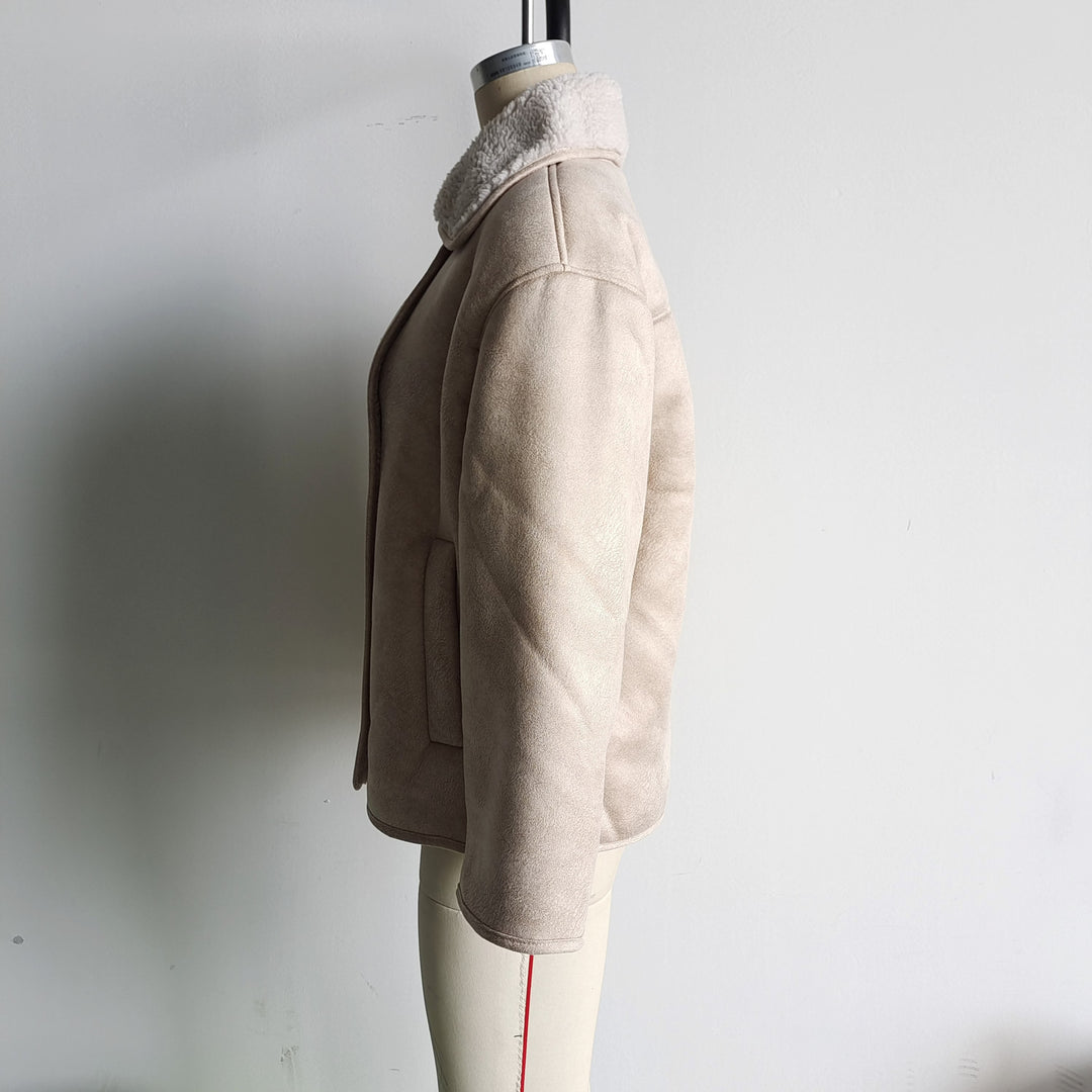 Ladies Boxy Jacket in Sheepskin Look with Teddy Lining and Large Lapel Mune Fashion