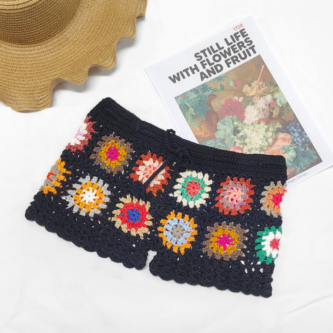 Women's crochet shorts with colorful granny square pattern Mune Fashion