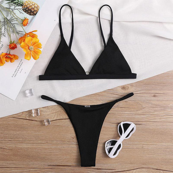 Women's triangle bikini top with adjustable straps and stylish design Mune Fashion