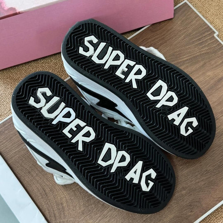 Women's Sporty Sneakers with Breathable Upper Material and Non-Slip Sole Mune Fashion