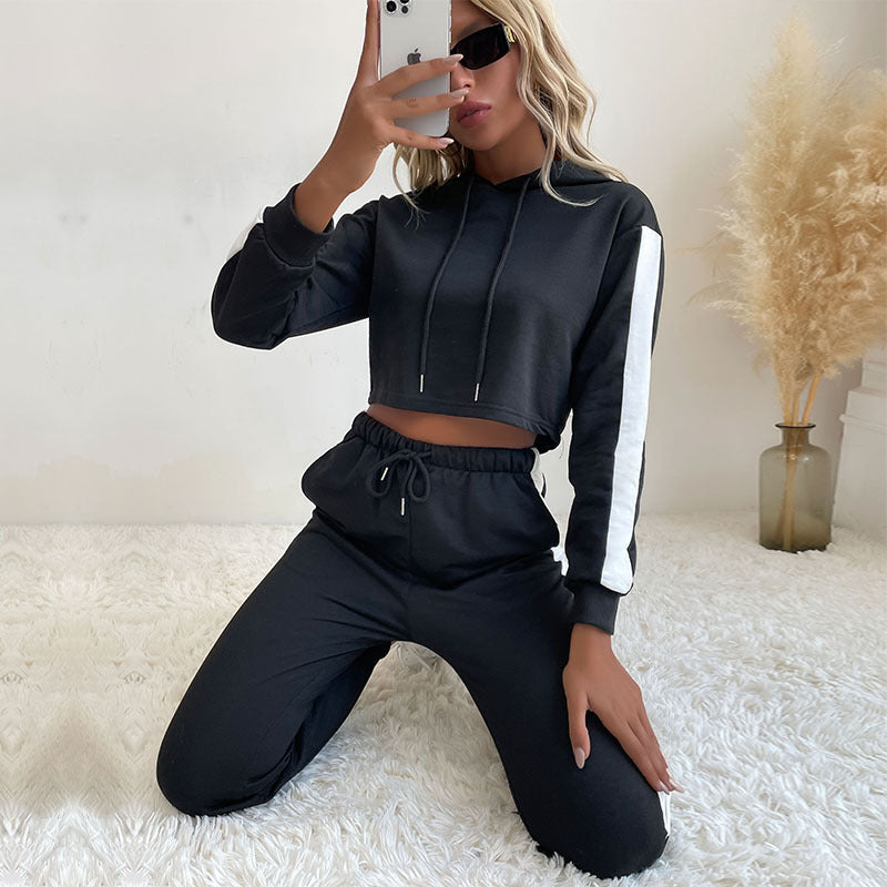 Women's Cropped Hoodie and High-Waist Jogging Pants Set with Sporty Side Stripes Mune Fashion