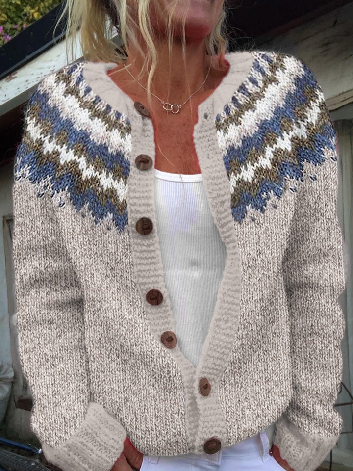 Women's patterned cardigan with round yoke, wooden buttons, and welt pockets Mune Fashion