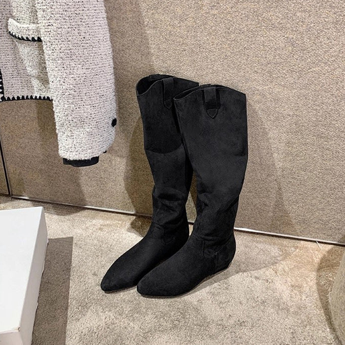 Ladies Knee-High Slouch Boots made of soft suede leather with pointed toe and low heel Mune Fashion