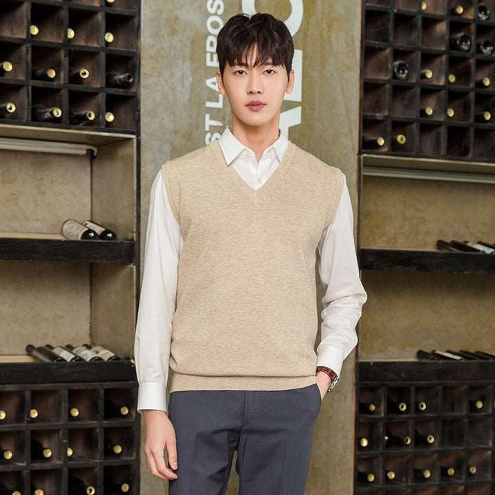 Men's Sleeveless Fine Knit Vest with V-Neck and Fine Cotton Blend Mune Fashion
