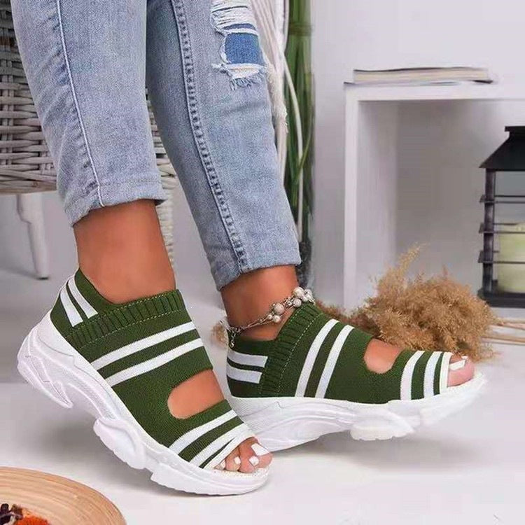 Women's knitted slippers with open toe area, breathable stretch upper material and lightweight comfort sole Mune Fashion