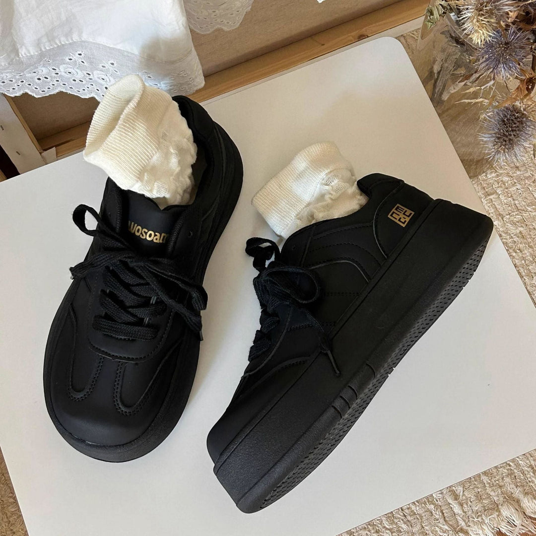 Women's sporty sneakers with reinforced sole and comfortable fit Mune Fashion
