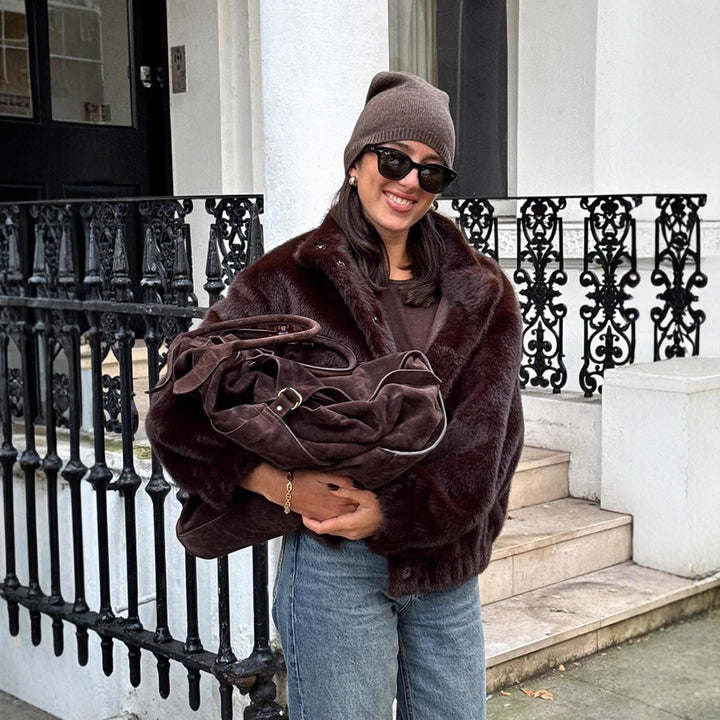 Women’s short jacket in teddy faux fur with boxy silhouette and patch pocket Mune Fashion