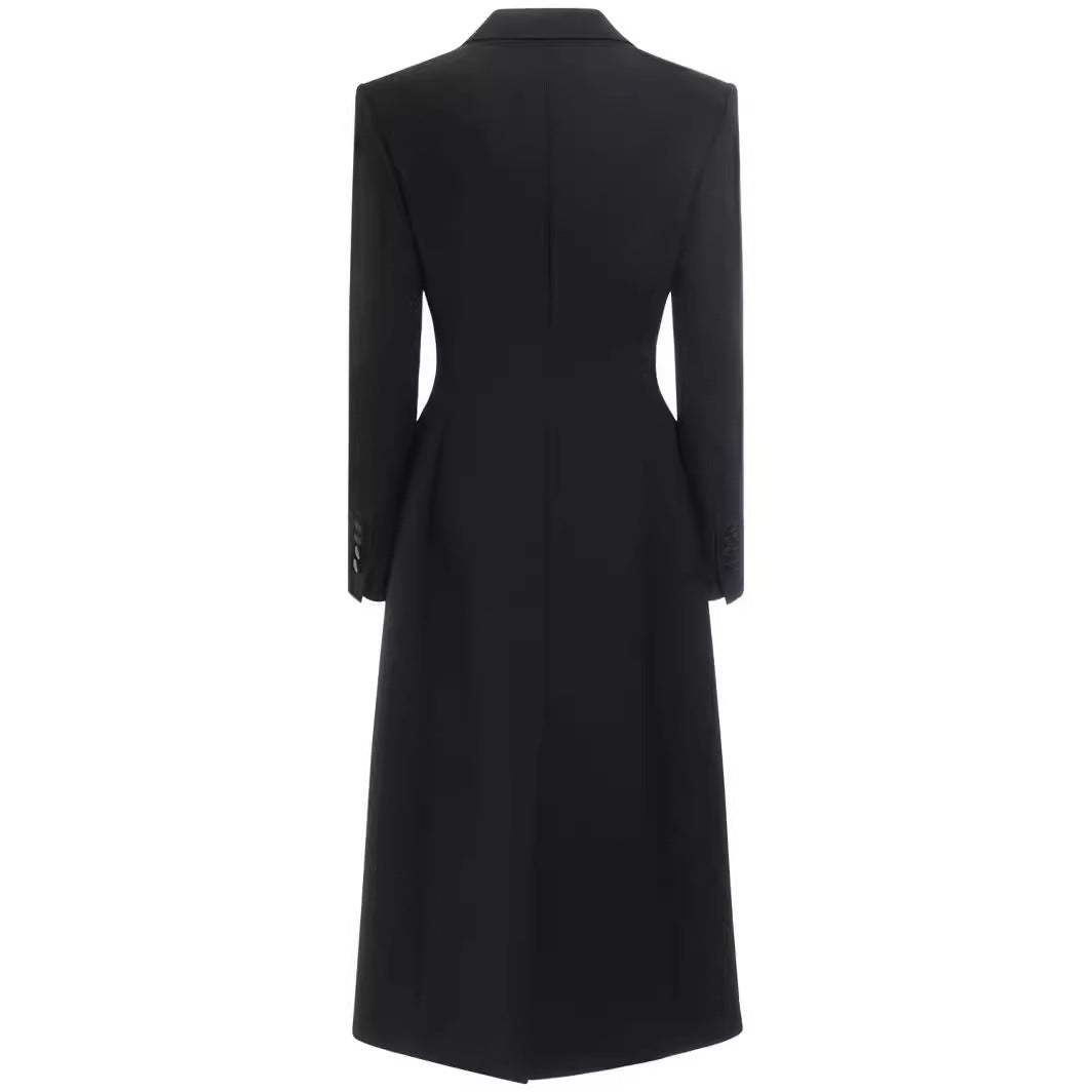 Women's Longline Single-Breasted Coat with Subtle Waist Definition and Peak Lapel Mune Fashion