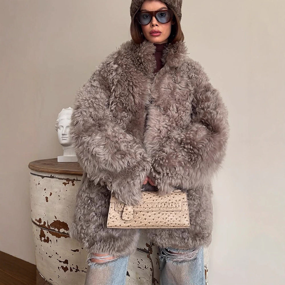 Women's Oversize Faux Fur Coat with Curly Teddy Look and Wide Boxy Silhouette Mune Fashion