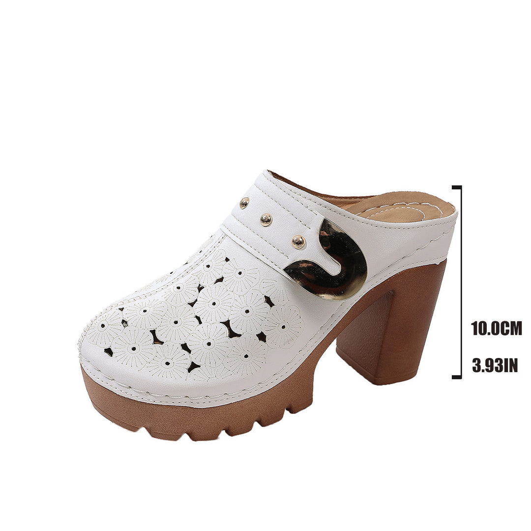 Women's platform clogs with floral perforation pattern, decorative metal buckle and high block heel Mune Fashion