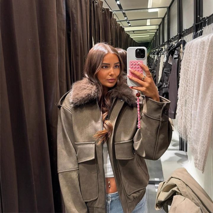 Women's pilot jacket made of suede imitation with removable faux fur collar and patch flap pockets Mune Fashion