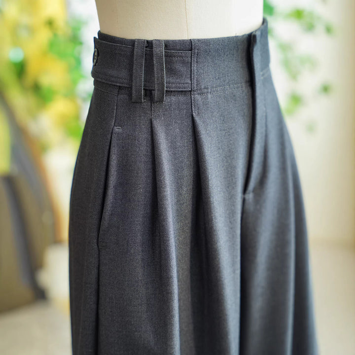 Women Elegant and wide-cut high-waisted suit trousers Mune Fashion