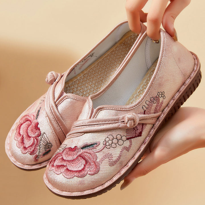 Ladies' embroidered lightweight ballerina slippers with decorative knot strap Mune Fashion