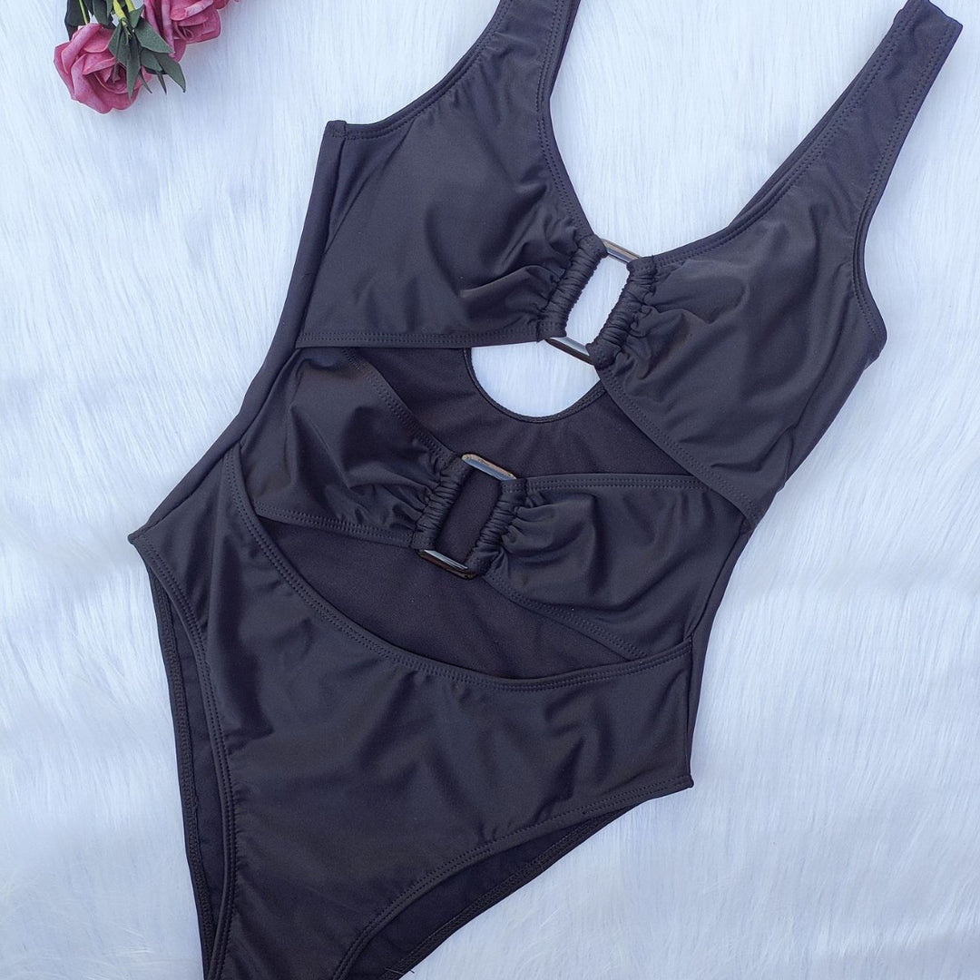 Women's One-Piece Swimsuit with Fashionable Cut-Outs and Elegant Design Mune Fashion