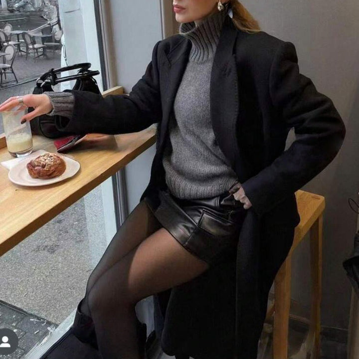 Women Boxy-Turtleneck Sweater made of fine wool blend with balloon sleeves and dropped shoulder Mune Fashion