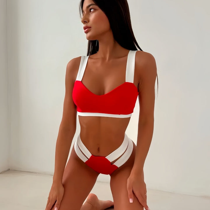 Ladies sporty bikini with contrasting color elements Mune Fashion