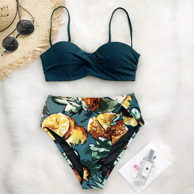 Women's High-Waisted Bikini Set with Gatherings and Floral Design Mune Fashion