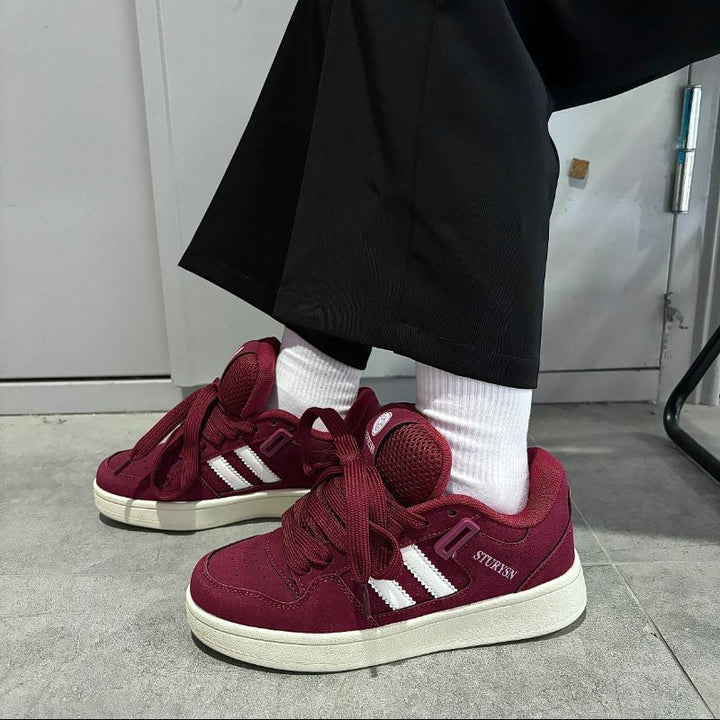 Women's sneakers in urban retro style with cushioned insole and slip-resistant outsole Mune Fashion
