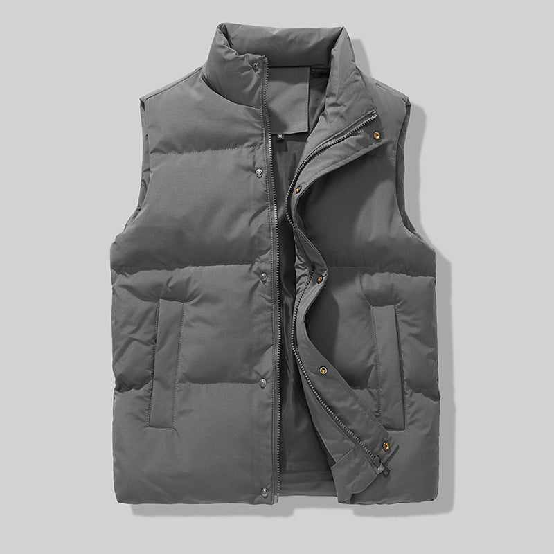 Men's sleeveless padded isolation vest with high stand-up collar, full-length zipper and side pockets Mune Fashion