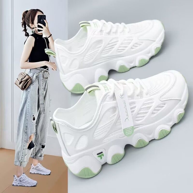 Women's sporty running sneakers with breathable upper material and flexible sole Mune Fashion