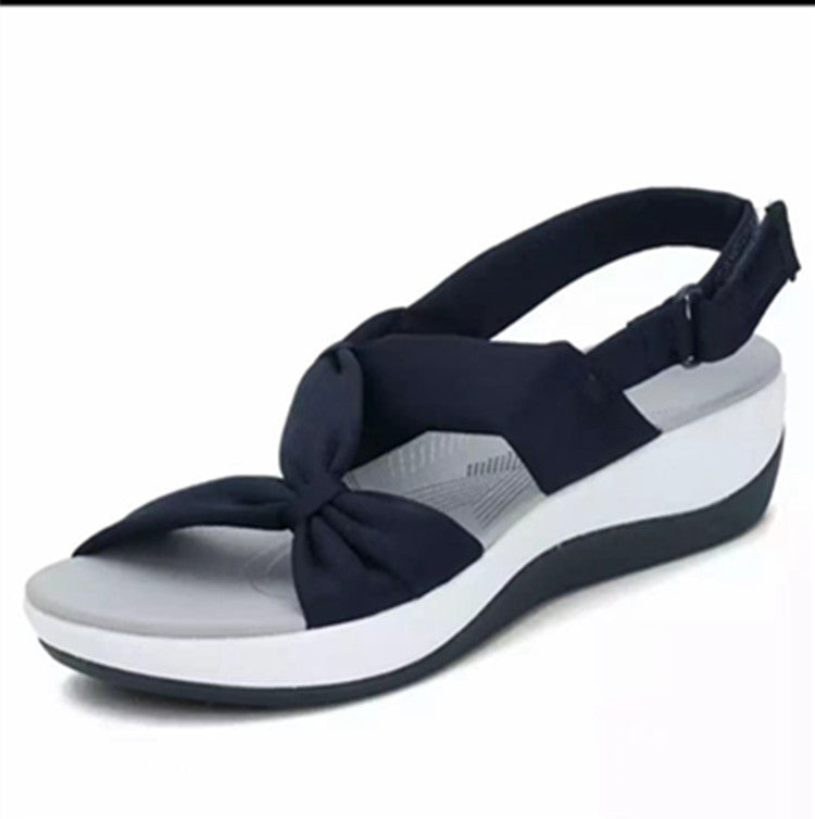Women's low platform sandal with ergonomic comfort footbed and adjustable heel strap Mune Fashion
