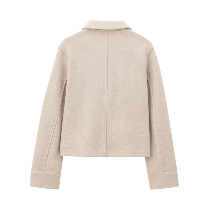 Women's short wool jacket with shirt collar, patch pockets and clean boxy silhouette Mune Fashion