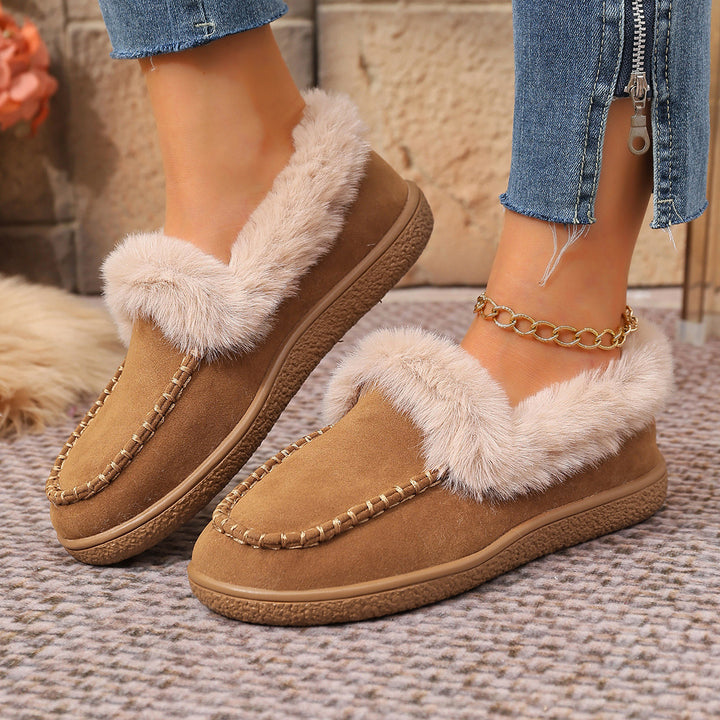 Women Padded Moccasin Slippers with Faux Fur Trim and Decorative Stitching Mune Fashion