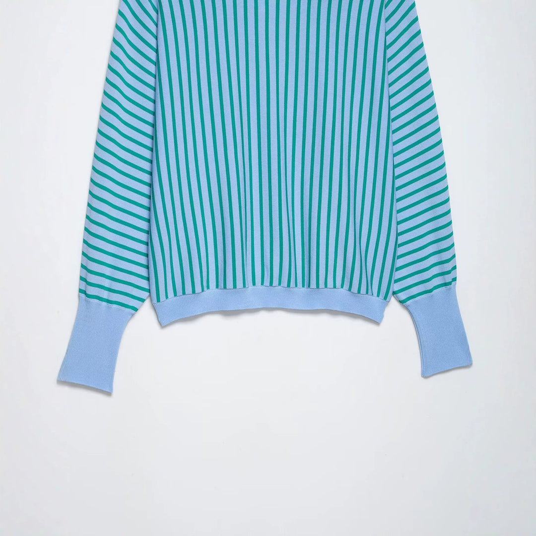 Women's Light Round Neck Fine Knit Sweater with Narrow Vertical and Diagonal Stripes Mune Fashion