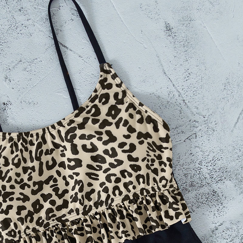 Women One-Piece Swimsuit with Stylish Ruffle Design and Fashionable Leopard Print Mune Fashion