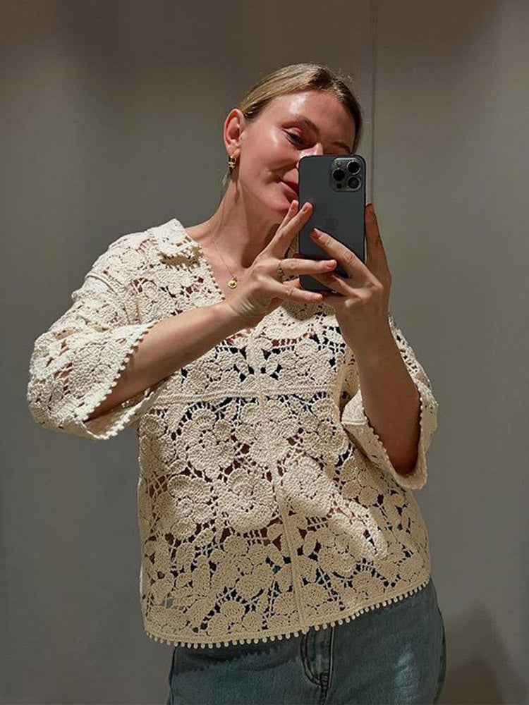 Women's Crocheted Blouse with Floral Openwork Pattern and Three-Quarter Sleeves Mune Fashion