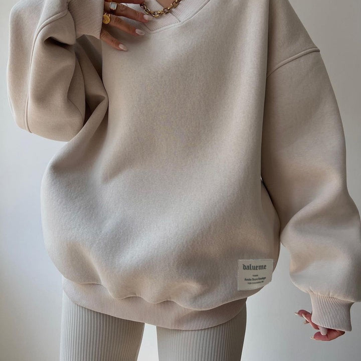 Women Oversized Sweatshirt with V-neck and Ribbed Collar Mune Fashion
