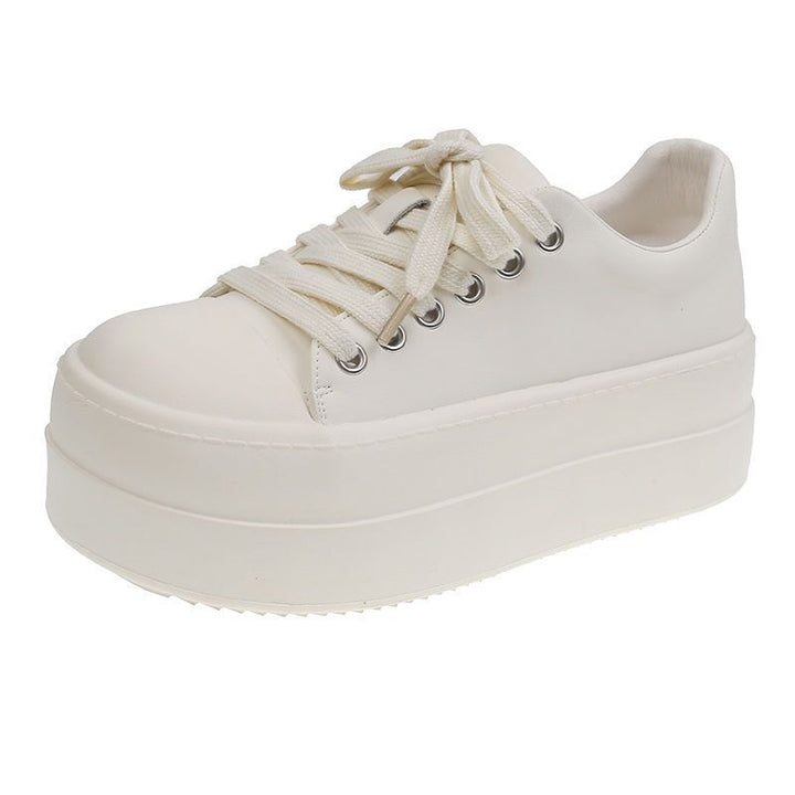 Women's Retro Platform Sneaker with Two-Tone Leather Look and Extra High Rubber Platform Mune Fashion