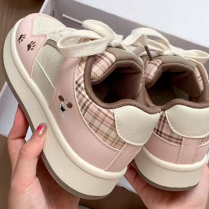 Women's sneakers with playful animal motifs and comfortable inner lining Mune Fashion