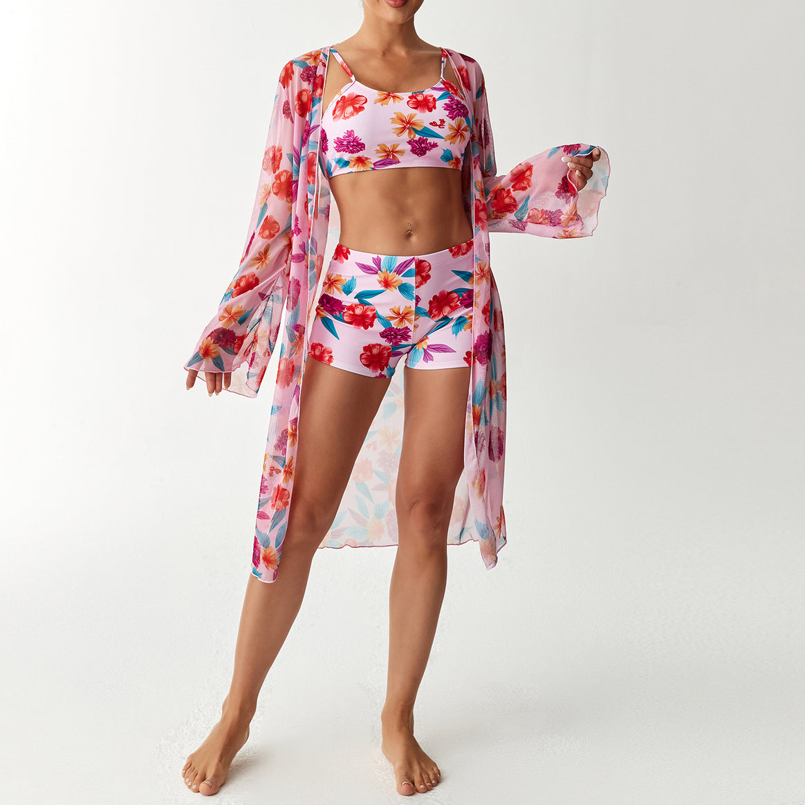 Women's bikini set with elegant crop top and translucent beach kimono Mune Fashion