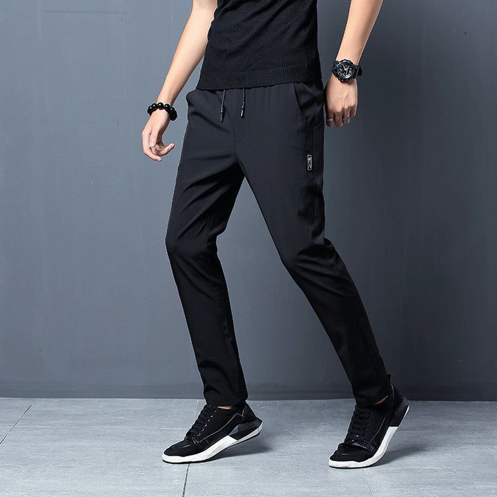 Men's narrow-fitting tech chino joggers with elastic drawstring waistband, concealed zip pockets, and pre-shaped knees Mune Fashion
